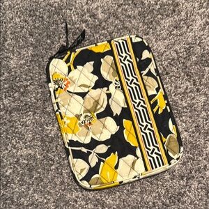Vera Bradley E-Reader Sleeve in Dogwood NWT